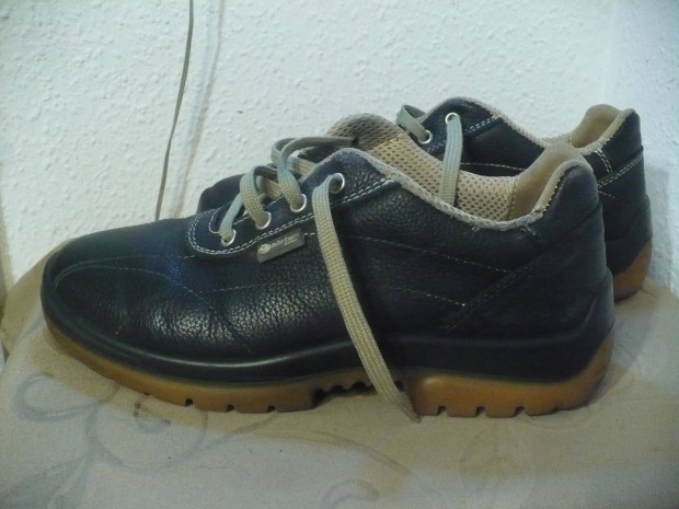 Sixton 41 frfi cip elad,