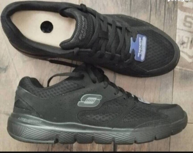 Skechers 44es fekete sportcip 