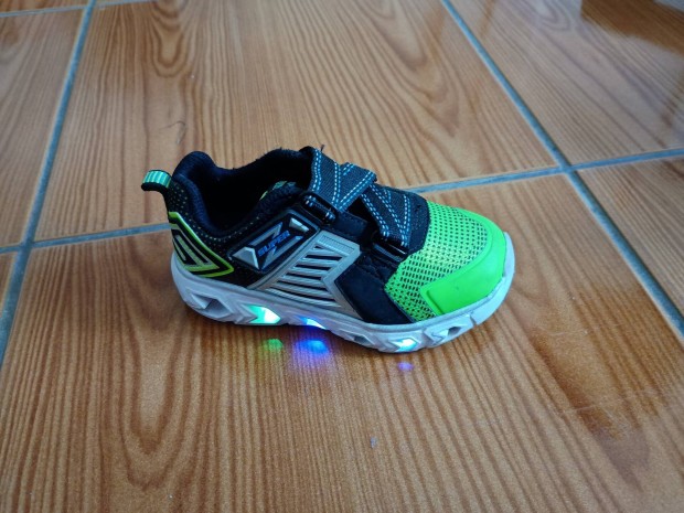 Skechers S-Lights villogs gyerek cip 24-es