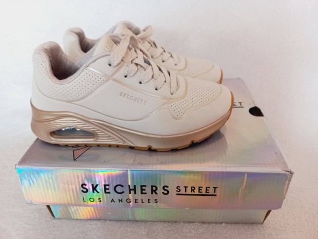 Skechers Uno 34-es