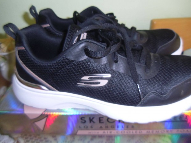 Skechers cip j 39 26cm bels talphossz