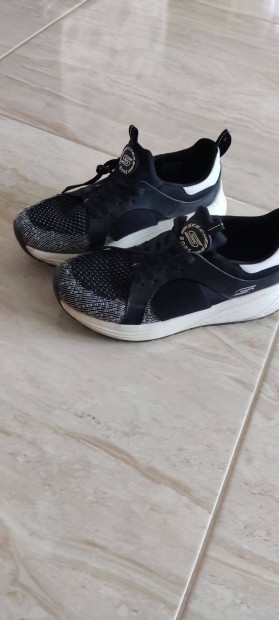 Skechers fekete, fehér sportcipő, sneakers 37