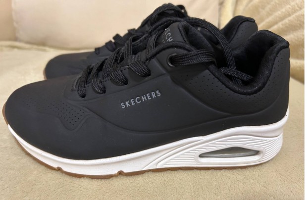 Skechers gyerek cip