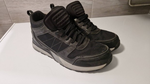 Skechers magas szr cip 