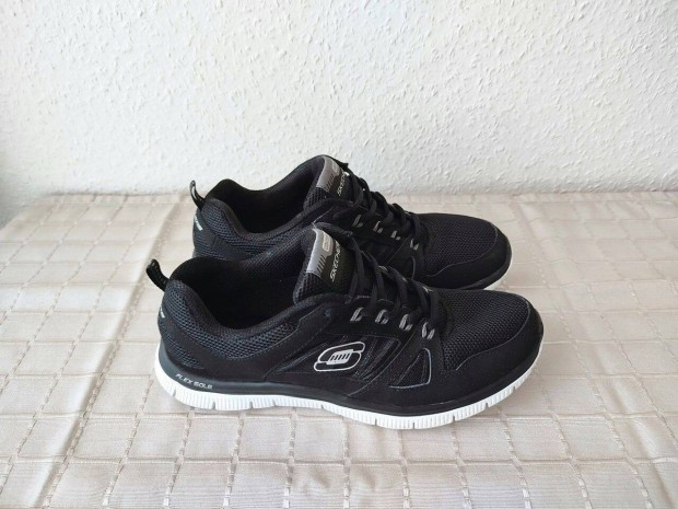 Skechers ni sportcip 38,5-es