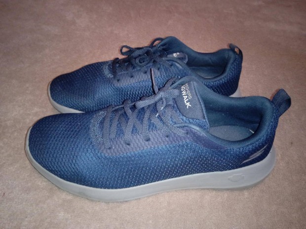 Skechers sportcip 44-es mretben elad!