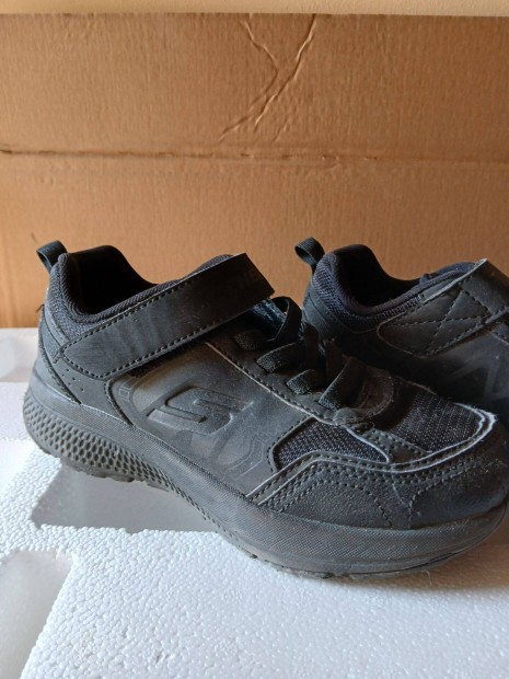 Skechers uniszex cip elad