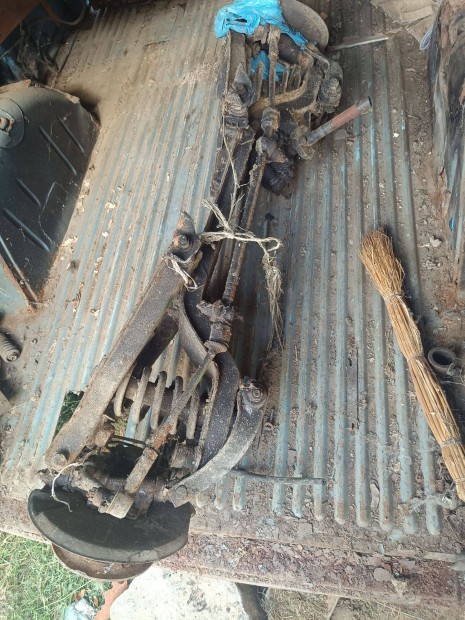 Skoda 100 els futm