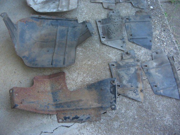Skoda 105 120 130 motortér takaró védő lemez lemezek egyben