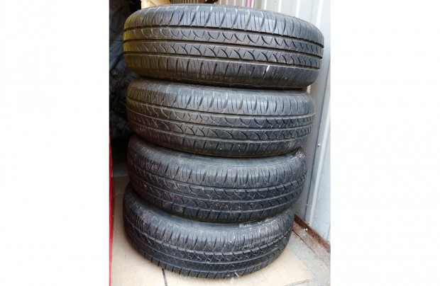 Skoda 105 120 kingstar 175/70R13 gumi garnitra felnivel 95%-os