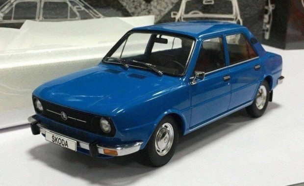 Skoda 105 L"Triple9" kisauto modell 1/18 Elad