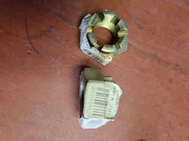Skoda 105, 120 fltengely korons anya Gyri