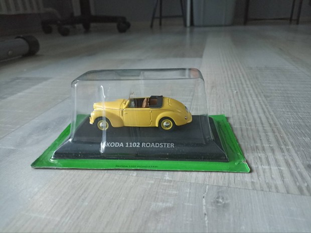 Skoda 1102 Roadster 1:43 modell Kaleidoskop