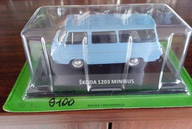 Skoda 1203 minibus kisauto modell 1/43 Elad