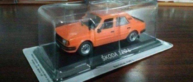 Skoda 120L (cseh DEA) kisauto modell 1/43 Elad