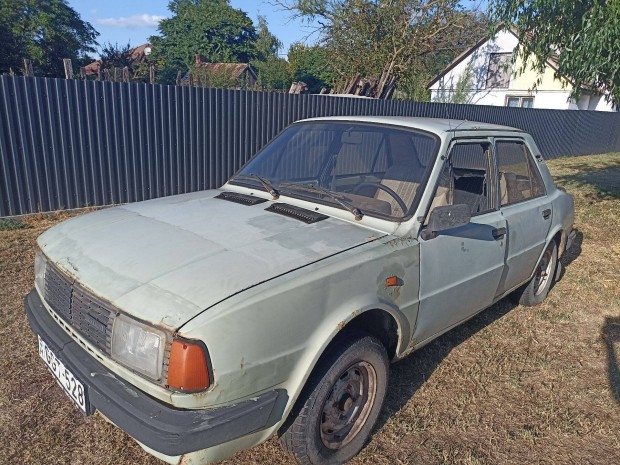 Skoda 120 L korrodlt llapotban