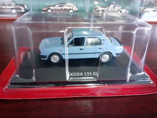 Skoda 135 GL kisauto modell 1/43 Elad