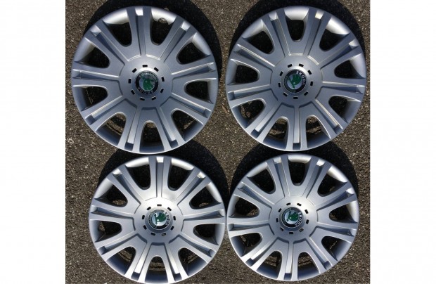 Skoda 15 " dsztrcsa 15 coll mret gyri szett elad 4db