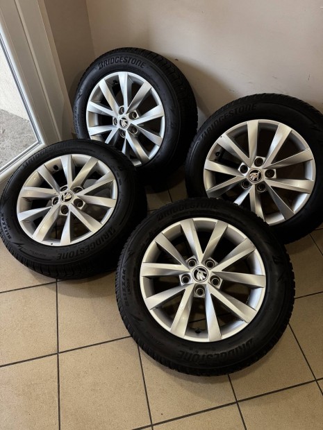 Skoda 16 Alcatras  alufelni felni Téli szett Octavia Superb vw
