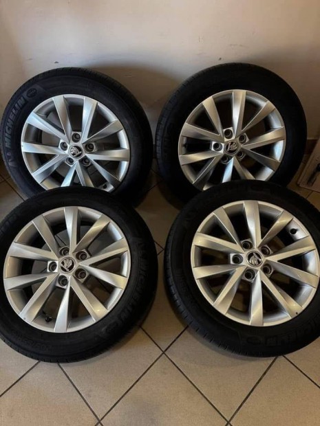 Skoda 16" Alcatras alufelni felni nyri szett Octavia Superb vw 