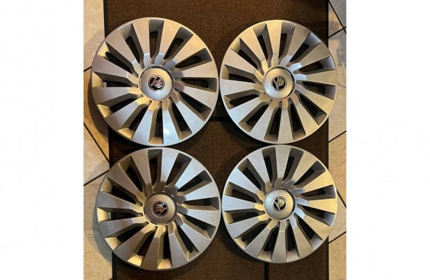 Skoda 16" dsztrcsa 16 coll mret gyri szett elad 4db