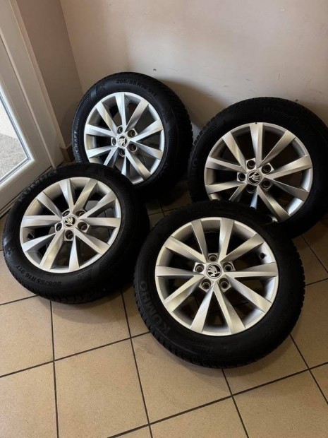 Skoda 16 gyri Alcatras alufelni felni Tli szett Octavia Superb vw 