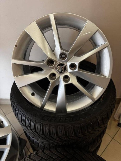 Skoda 17 Trius alufelni felni akár Téli szettben is Octavia Superb vw