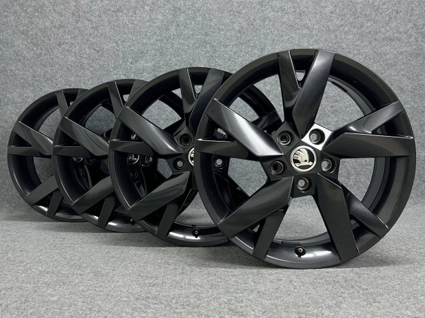 Skoda 17" 5x112 alufelni felni lyra octavia 2021