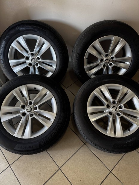 Skoda 17" Gyári alufelni felni Octavia Superb