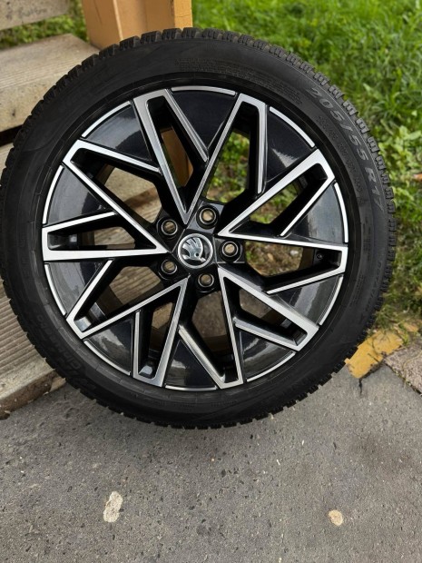 Skoda 17" Pulsar alufelni felni Téli szett újszerű Octavia Superb vw