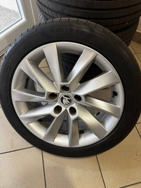 Skoda 17" Stratos alufelni felni nyári szett Superb Octavia