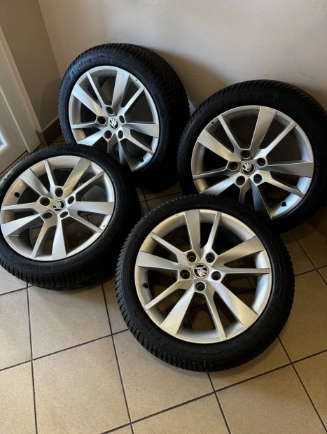 Skoda 17" Trius alufelni felni Tli szett Octavia Superb vw 