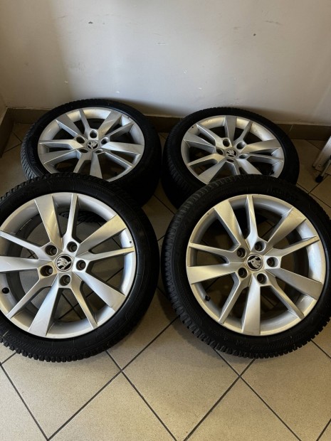 Skoda 17" Trius alufelni felni j Tli szert Octavia Superb vw 