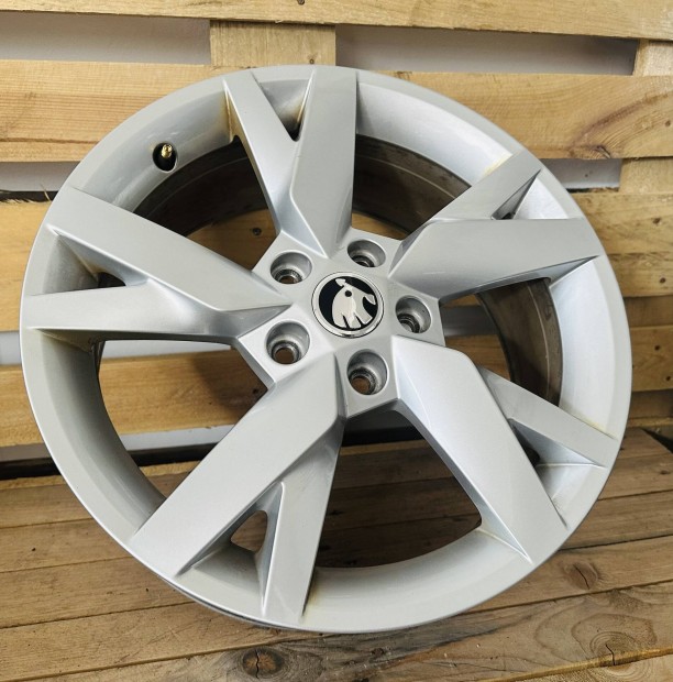 Skoda 17es gyári alufelni 5x112 Octavia