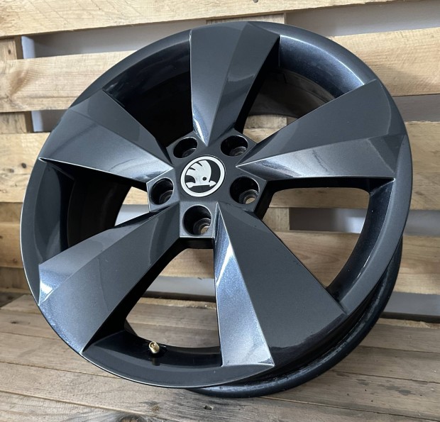 Skoda 17es gyári alufelni 5x113 Octavia Kodiaq Karoq Superb