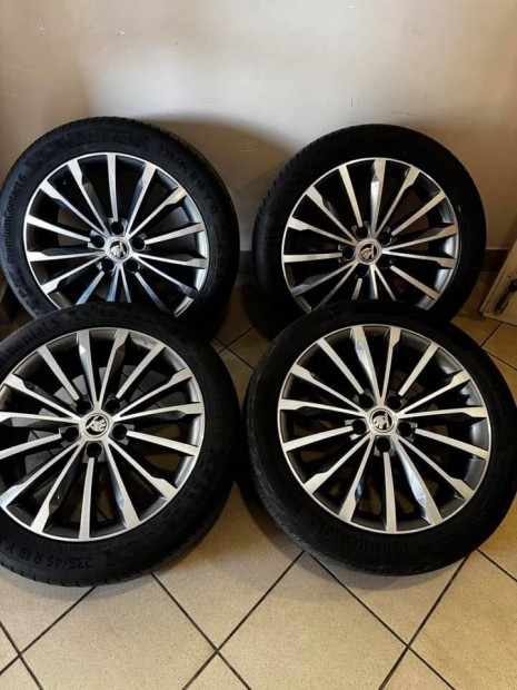 Skoda 18" Trinity alufelni felni nyri szett Superb Octavia Kodiaq vw 