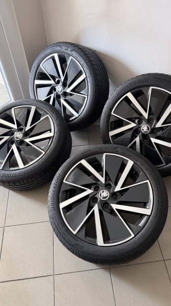 Skoda 18 vega alufelni felni ny�ri gumikkal Octavia Superb vw Passat  