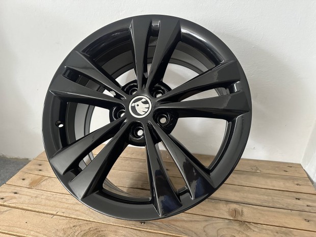 Skoda 18as gyri alufelni 5x112 Octavia Rs