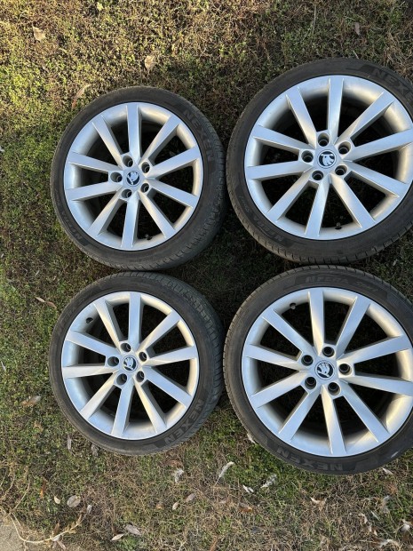 Skoda Alaris 18" alufelni