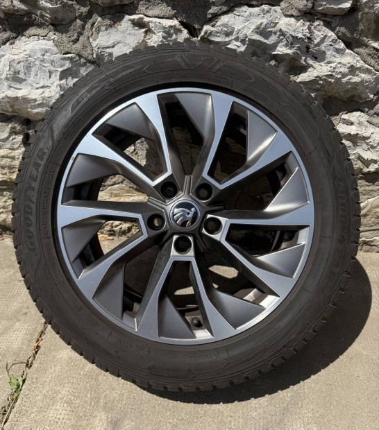 Skoda Aronia 5x112 17 gyri alufelni Karoq Octavia Superb VW Seat 
