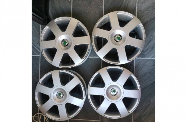 Skoda Audi VW 4db 16" Gyri teljesen j Alukerk garnitra