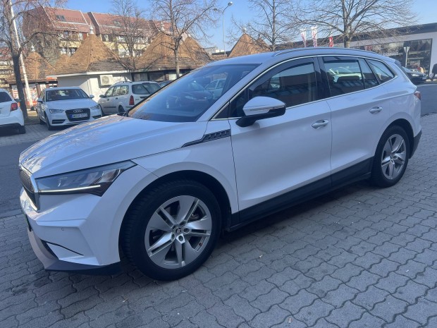 Skoda Enyaq EV60 kitünő állapotban garanciával tulajdonostól eladó