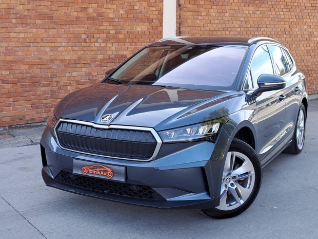 Skoda Enyaq iV 80 Távtartó-Ledlámpa-Sávtartó-KO...
