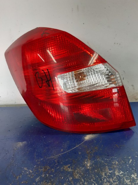 Skoda Fabia 06- Bal H�ts� L�mpa