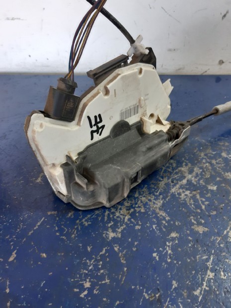 Skoda Fabia 06- Jobb Els� Ajt� Z�rszerkezet + K�zpontiz�r Motor