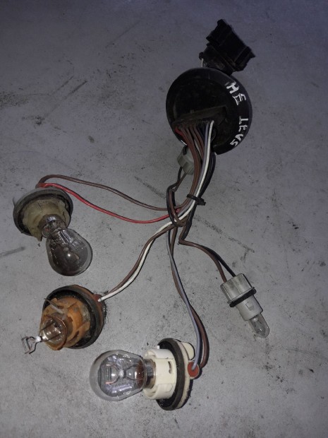 Skoda Fabia 06- Jobb H�ts� L�mpa Foglalat