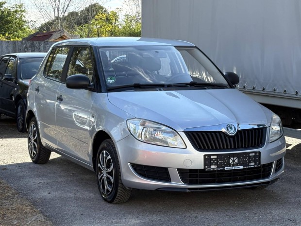 Skoda Fabia 1.2 12V Ambiente Friss M�szaki-2 KU...