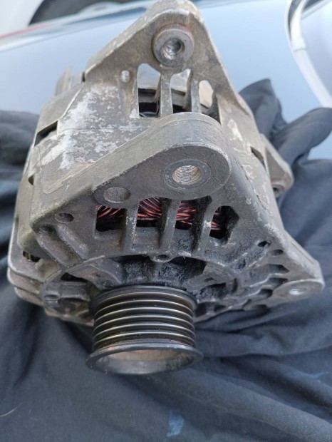 Skoda Fabia 1.2  12V genertor elad 