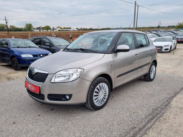 Skoda Fabia 1.4 16V Ambiente garanciával . ingy...