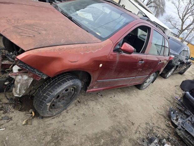 Skoda F�bia 1.4 minden alkatr�sze.